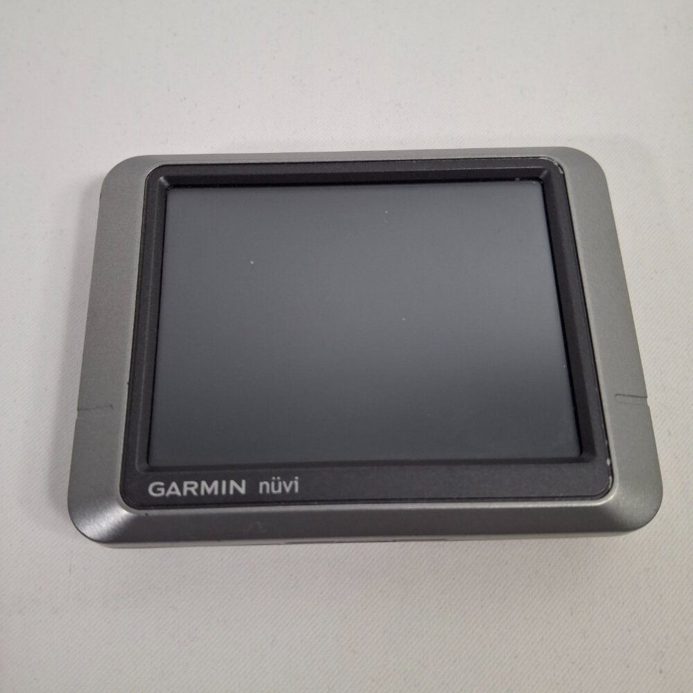 Garmin Nuvi 200 Portable GPS Navigator 3.5 Inch – Does Not Include Cable